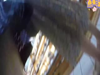 [偷拍] 超市尾随狂拍:！年 @-轻美女[/裙底春光全泄露